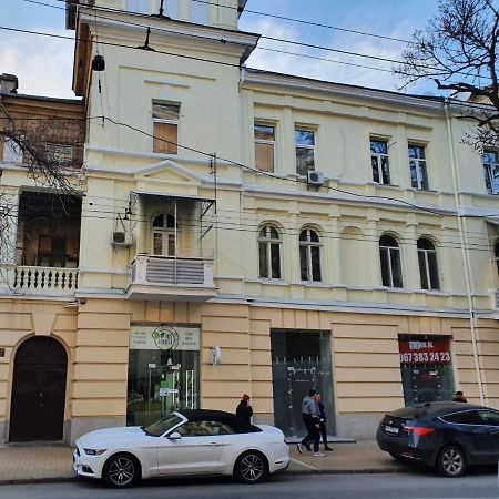 Апартаменты В Центре Одессы オデッサ エクステリア 写真
